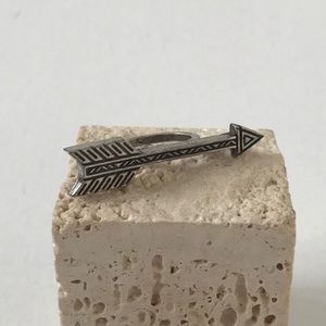 AUTHENTIC House of Harlow Silver Arrow Ring